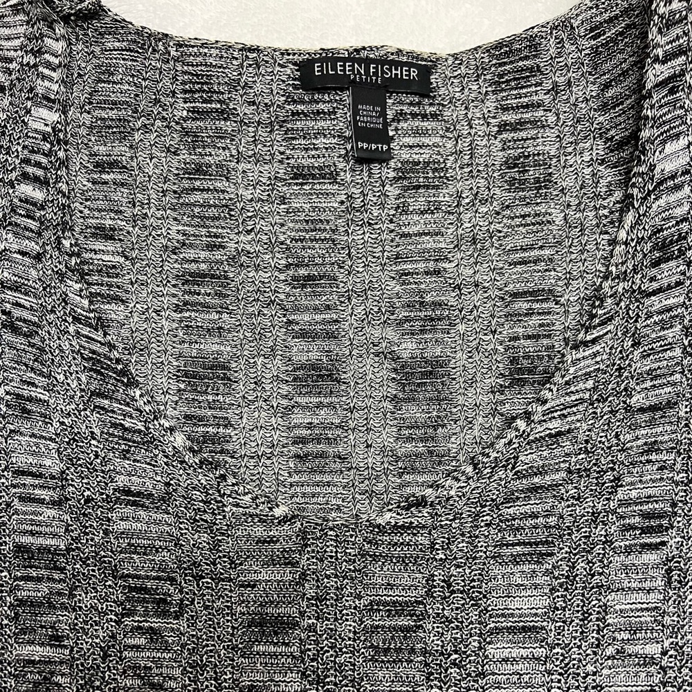 Eileen Fisher Lightweight V-Neck Silk/ Organic Linen Blend Sweater, Size PP - Picture 7 of 15